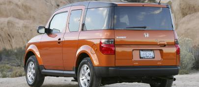 Honda Element EX-P (2006) - picture 12 of 24
