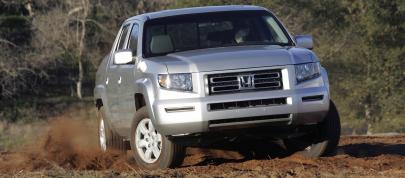 Honda Ridgeline RTL (2006) - picture 12 of 79