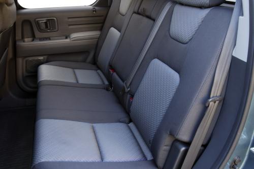 Honda Ridgeline RTS (2006) - picture 8 of 10
