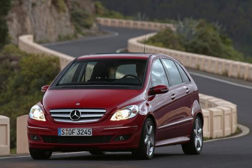 Mercedes-Benz B200 Turbo (2006) - picture 8 of 50