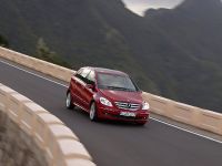 Mercedes-Benz B200 Turbo (2006) - picture 18 of 50