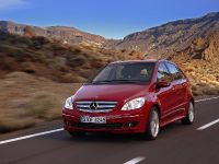 Mercedes-Benz B200 Turbo (2006) - picture 26 of 50