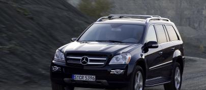 Mercedes-Benz GL-Class (2006) - picture 7 of 98