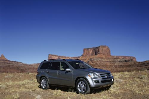 Mercedes-Benz GL-Class (2006) - picture 16 of 98