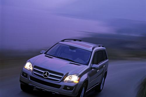 Mercedes-Benz GL-Class (2006) - picture 25 of 98