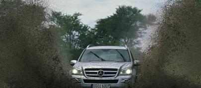 Mercedes-Benz GL420 CDI (2006) - picture 4 of 11