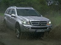 Mercedes-Benz GL420 CDI (2006) - picture 3 of 11