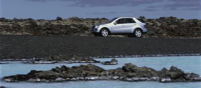 Mercedes-Benz ML420 CDI 4MATIC (2006) - picture 12 of 35