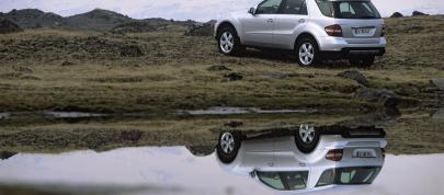 Mercedes-Benz ML420 CDI 4MATIC (2006) - picture 20 of 35