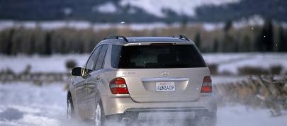Mercedes-Benz ML500 (2006) - picture 31 of 33