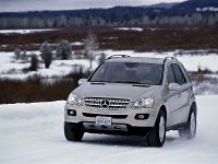 Mercedes-Benz ML500 (2006)