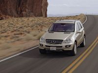 Mercedes-Benz ML500 (2006) - picture 6 of 33