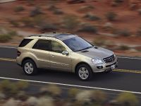 Mercedes-Benz ML500 (2006)