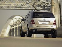 Mercedes-Benz ML500 (2006)