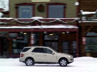 Mercedes-Benz ML500 (2006)