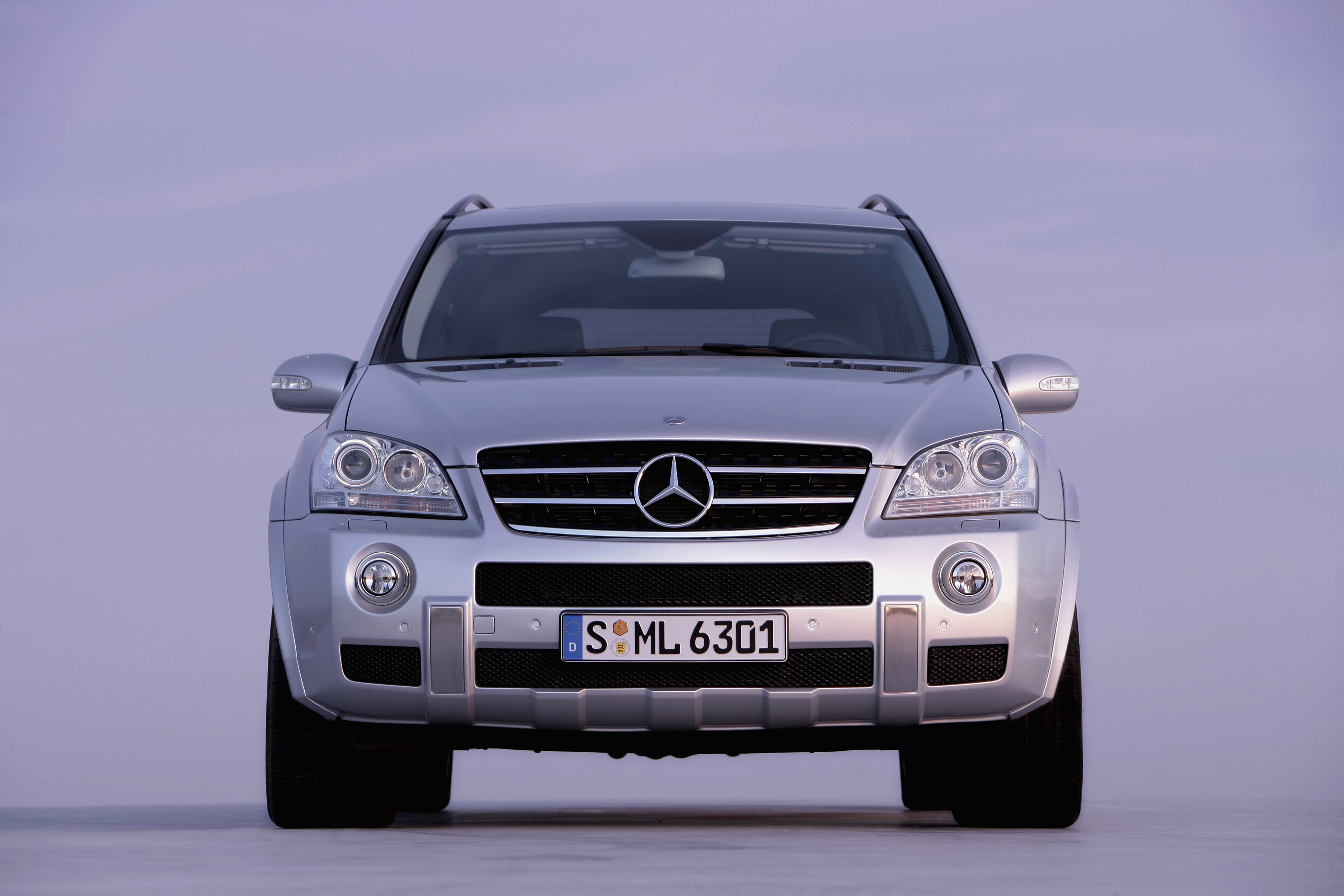 Mercedes-Benz ML63 AMG