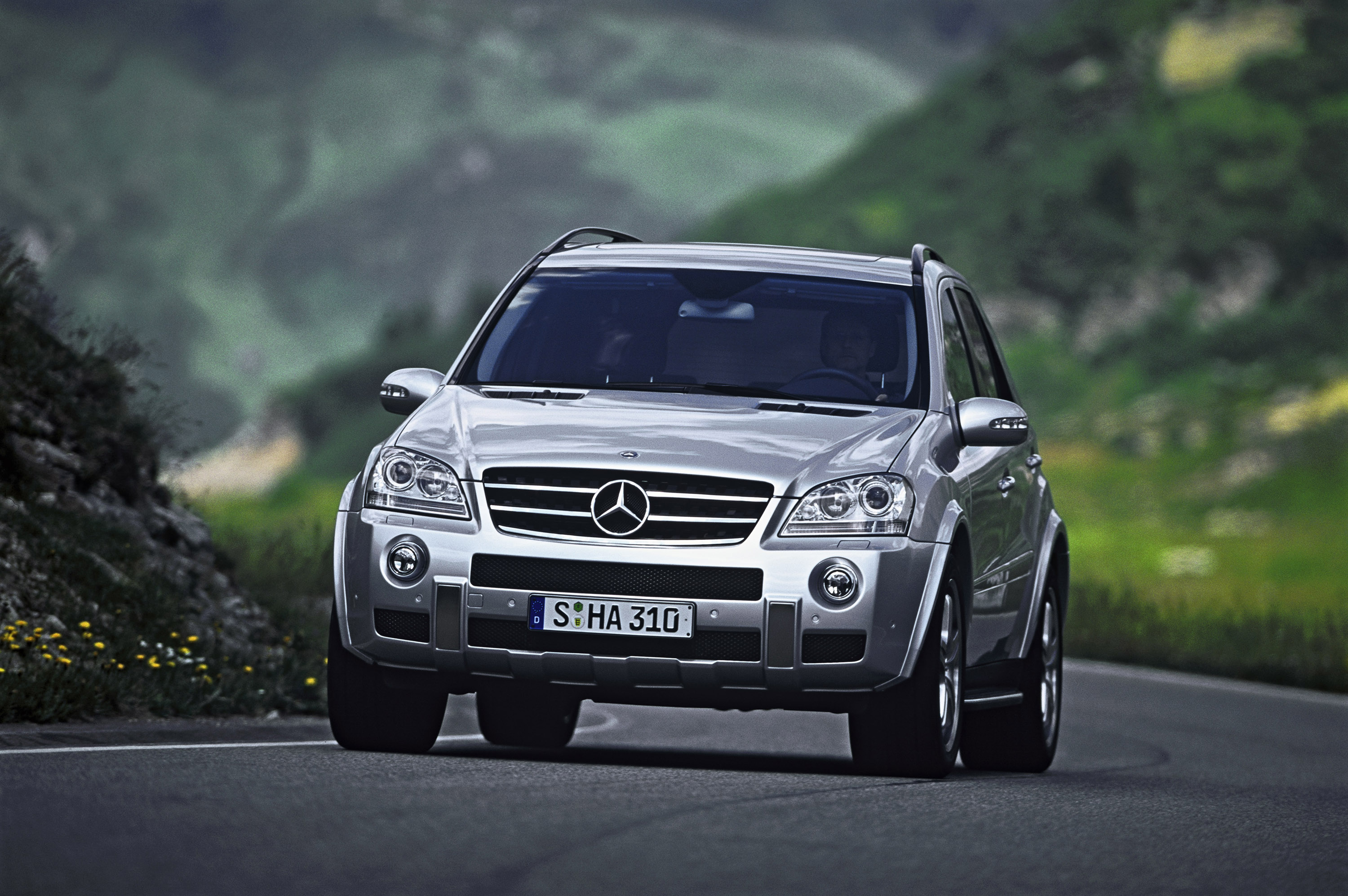 Mercedes-Benz ML63 AMG