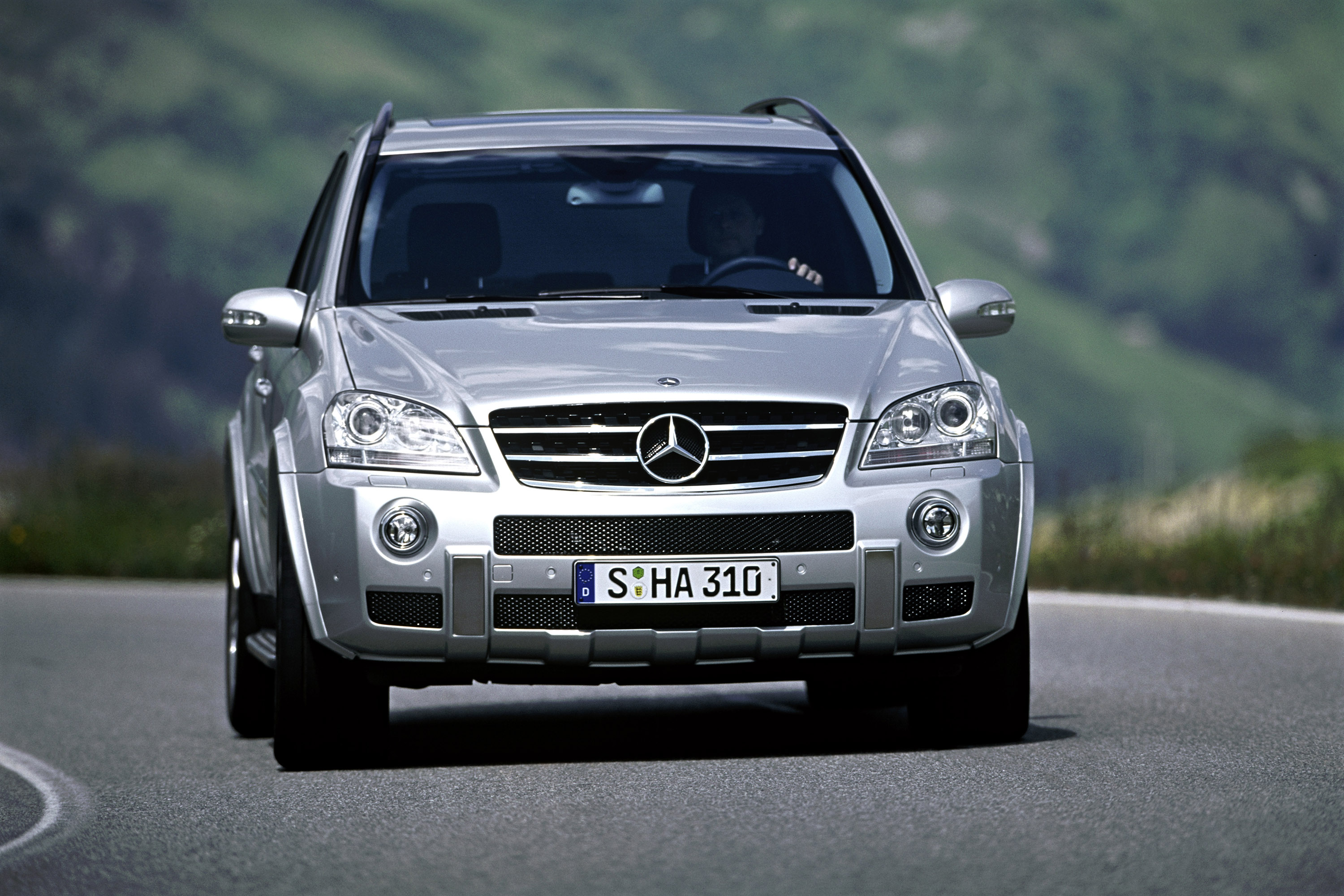 Mercedes-Benz ML63 AMG