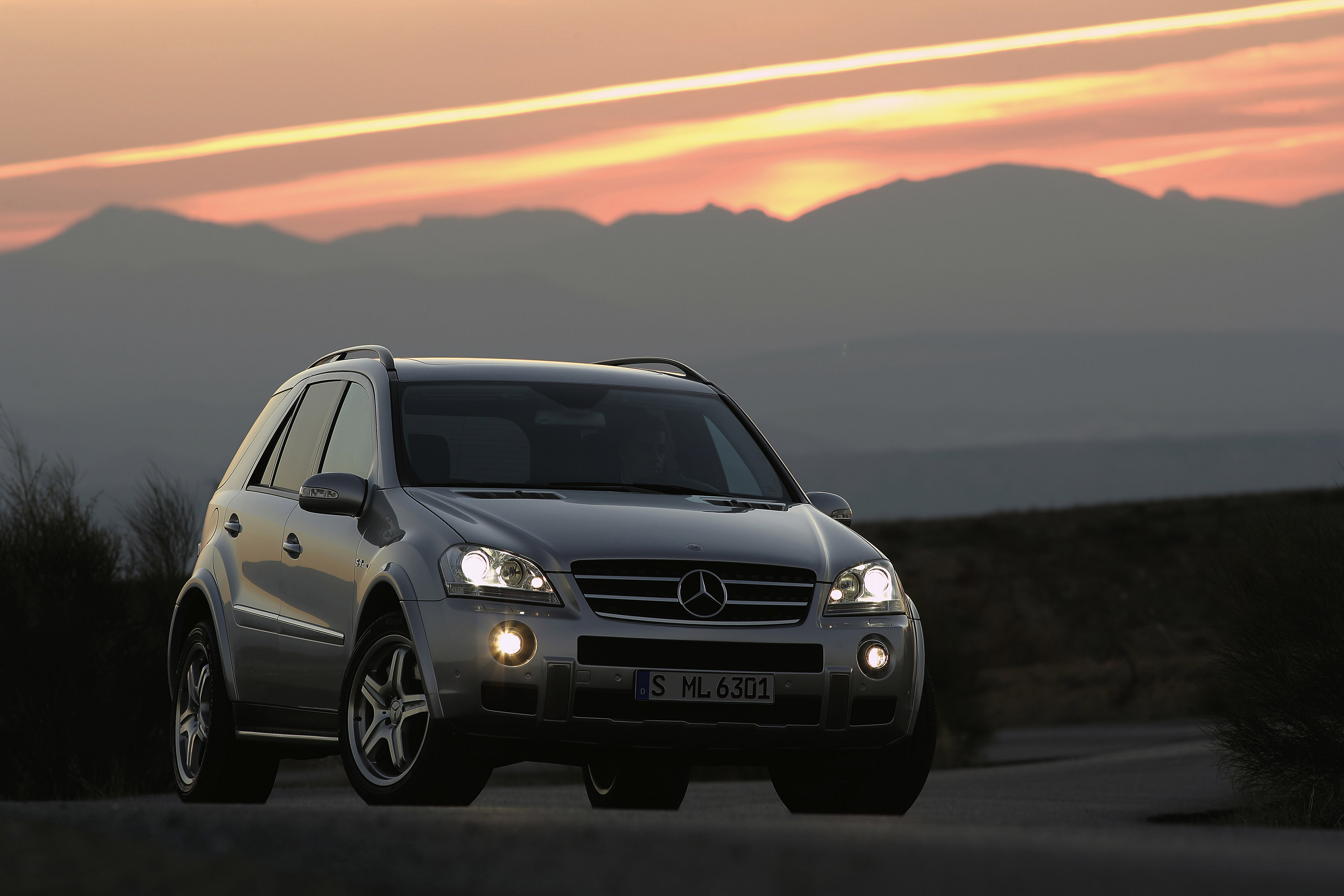 Mercedes-Benz ML63 AMG