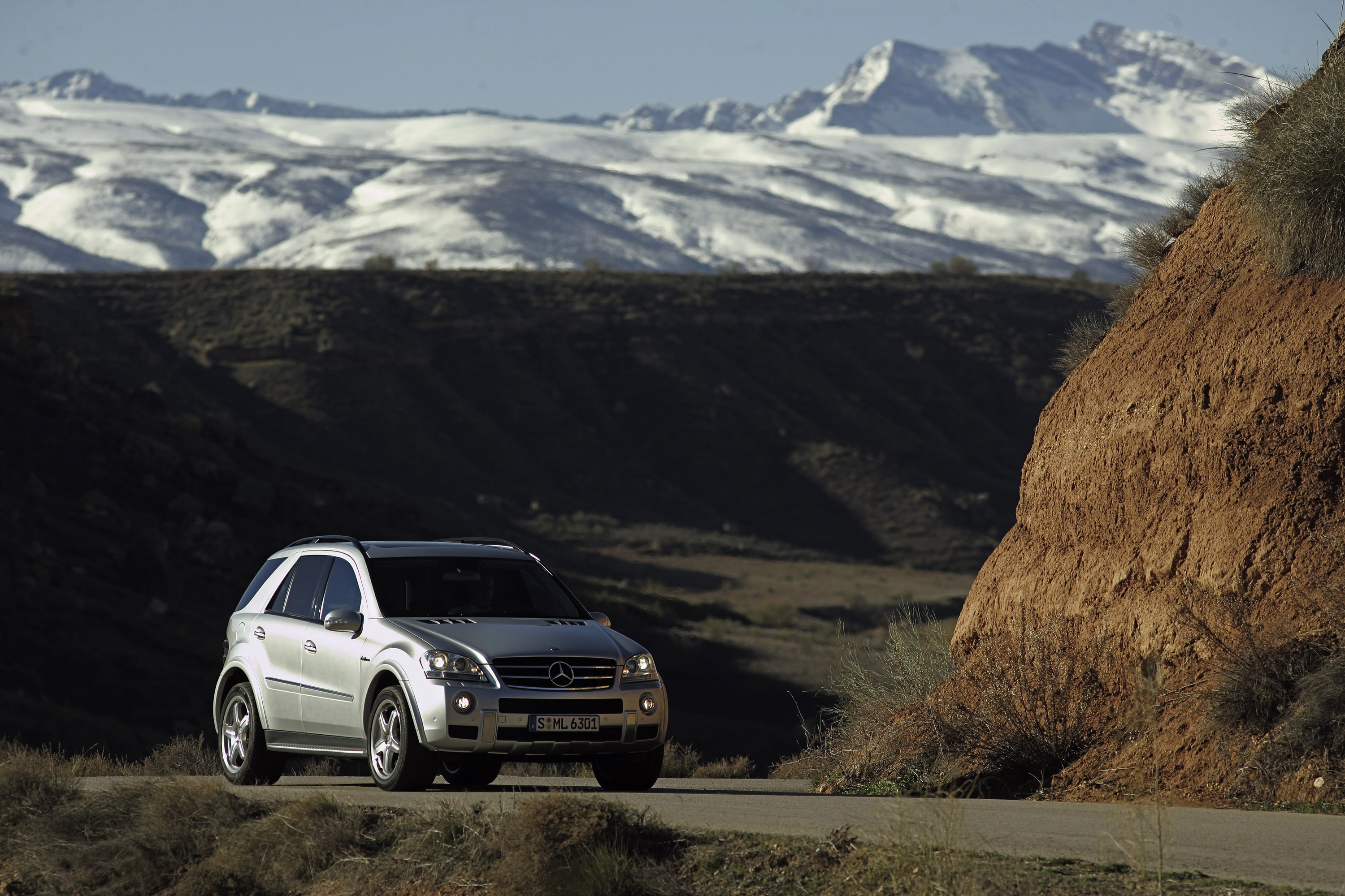 Mercedes-Benz ML63 AMG