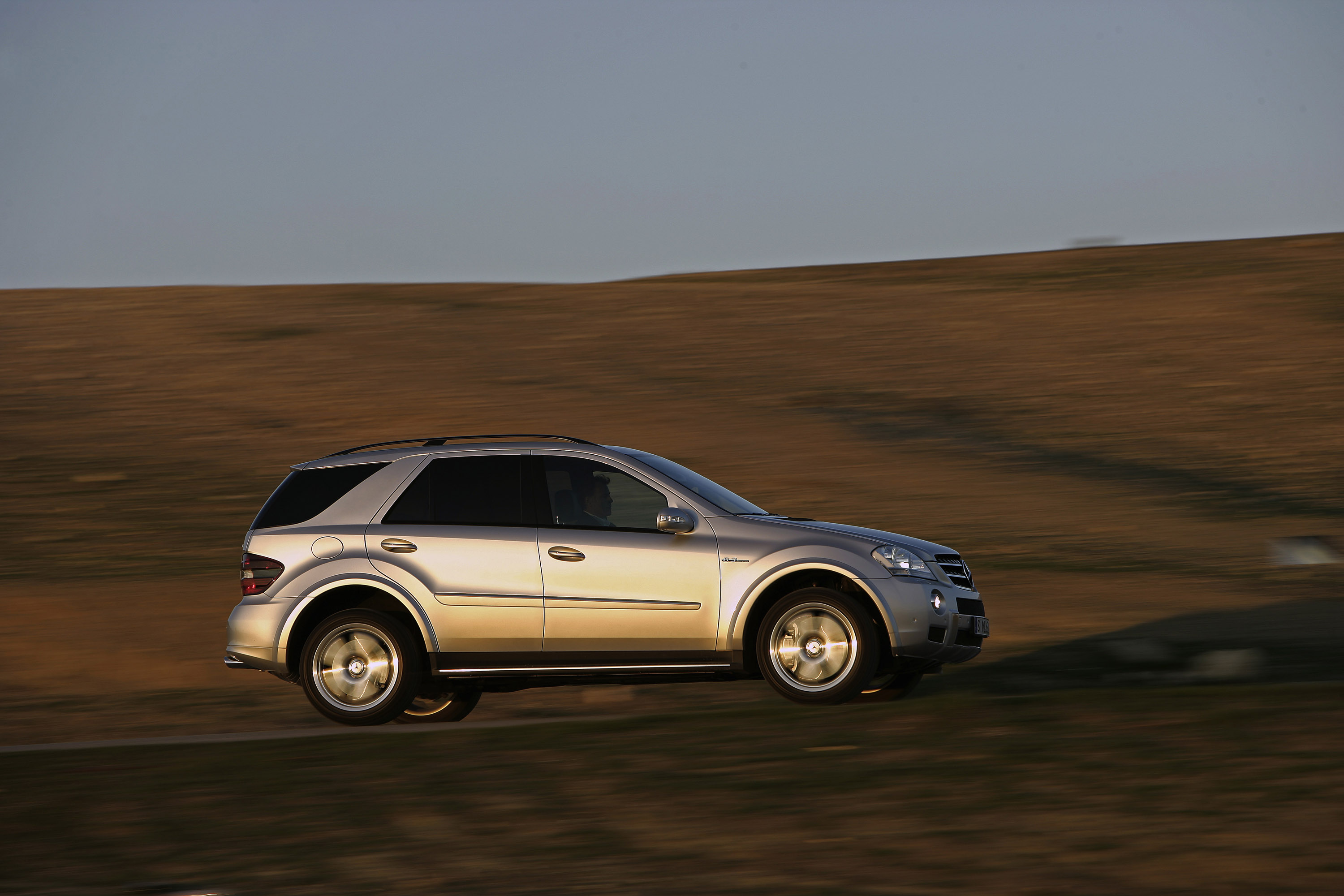 Mercedes-Benz ML63 AMG