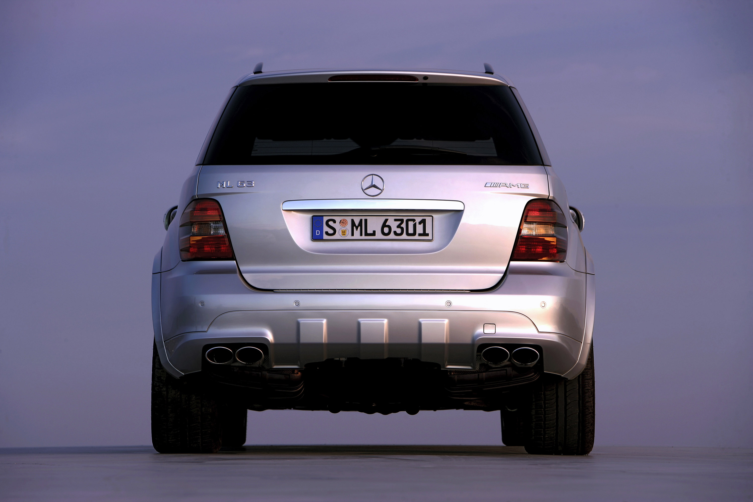 Mercedes-Benz ML63 AMG