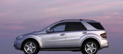 Mercedes-Benz ML63 AMG (2006) - picture 23 of 39