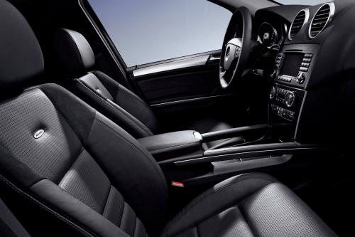 Mercedes-Benz ML63 AMG (2006) - picture 24 of 39