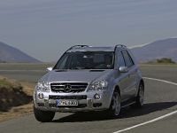 Mercedes-Benz ML63 AMG (2006)