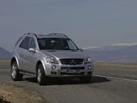 Mercedes-Benz ML63 AMG (2006)
