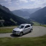Mercedes-Benz ML63 AMG (2006) - picture 13 of 39