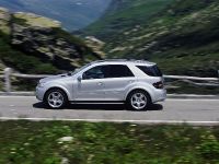 Mercedes-Benz ML63 AMG (2006)