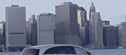 Mercedes-Benz R500 (2006) - picture 31 of 45