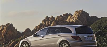 Mercedes-Benz R500 (2006) - picture 36 of 45