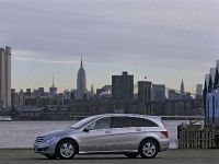 Mercedes-Benz R500 (2006)