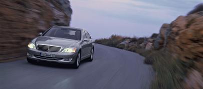 Mercedes-Benz S-Class (2006) - picture 28 of 93