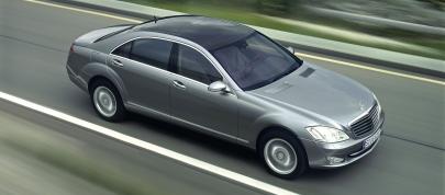 Mercedes-Benz S-Class (2006) - picture 44 of 93