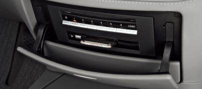 Mercedes-Benz S-Class (2006) - picture 76 of 93