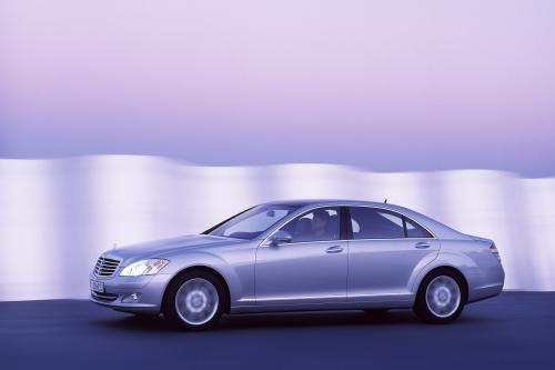 Mercedes-Benz S-Class (2006) - picture 8 of 93