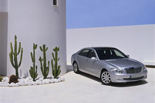 Mercedes-Benz S-Class (2006) - picture 9 of 93