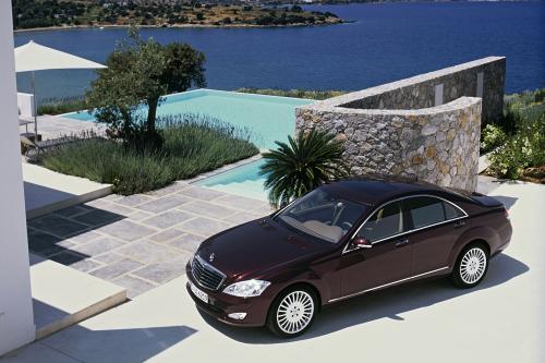 Mercedes-Benz S-Class (2006) - picture 16 of 93