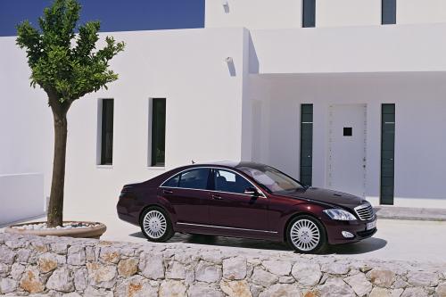 Mercedes-Benz S-Class (2006) - picture 17 of 93