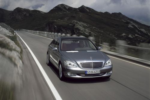 Mercedes-Benz S-Class (2006) - picture 33 of 93