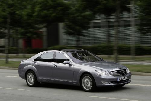 Mercedes-Benz S-Class (2006) - picture 48 of 93