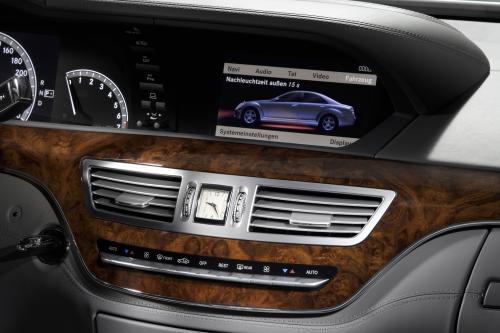Mercedes-Benz S-Class (2006) - picture 65 of 93