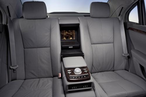 Mercedes-Benz S-Class (2006) - picture 73 of 93