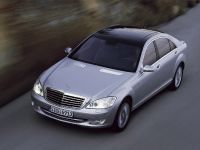 Mercedes-Benz S-Class (2006) - picture 6 of 93