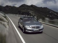 Mercedes-Benz S-Class (2006)
