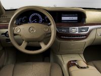 Mercedes-Benz S-Class (2006) - picture 62 of 93