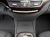 Mercedes-Benz S-Class (2006)